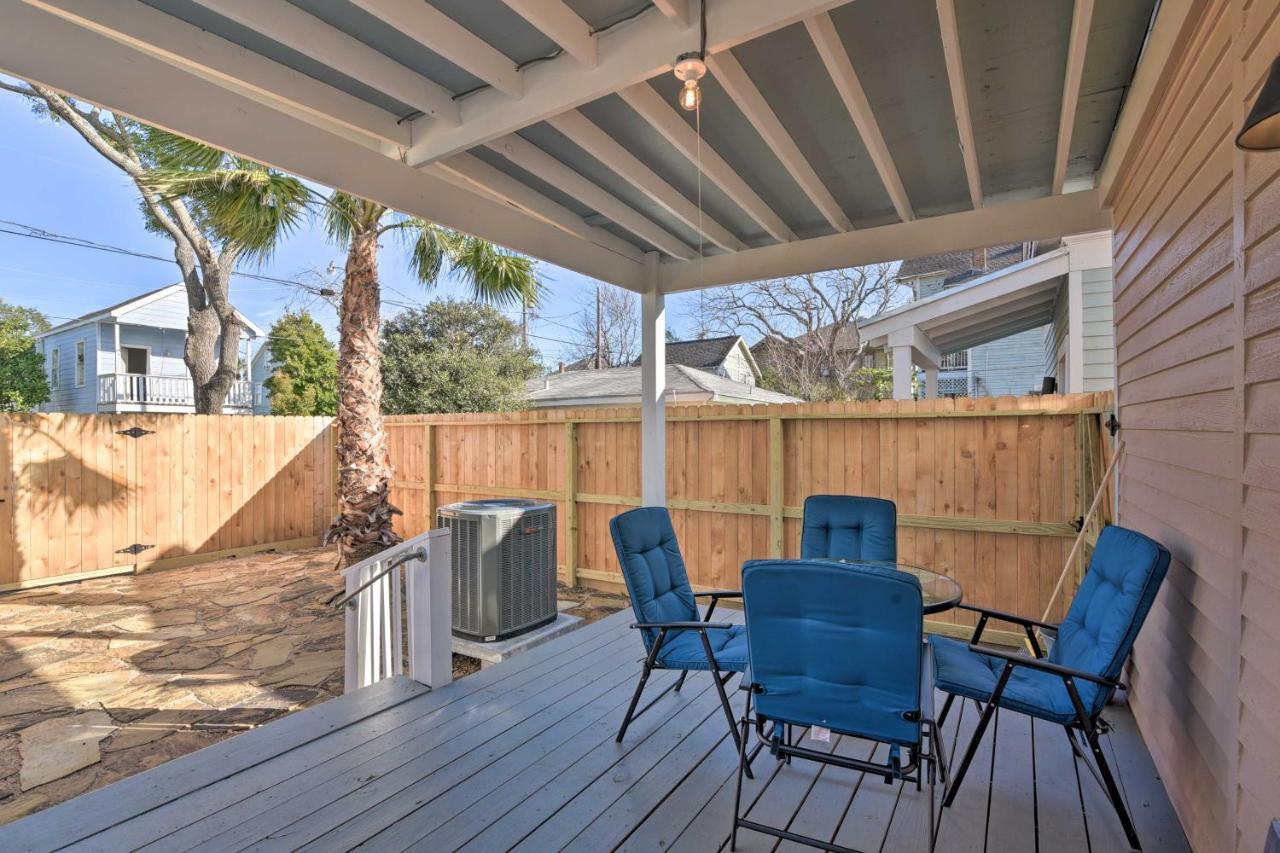 Bright Galveston Cottage Close To Beach And Strand Εξωτερικό φωτογραφία