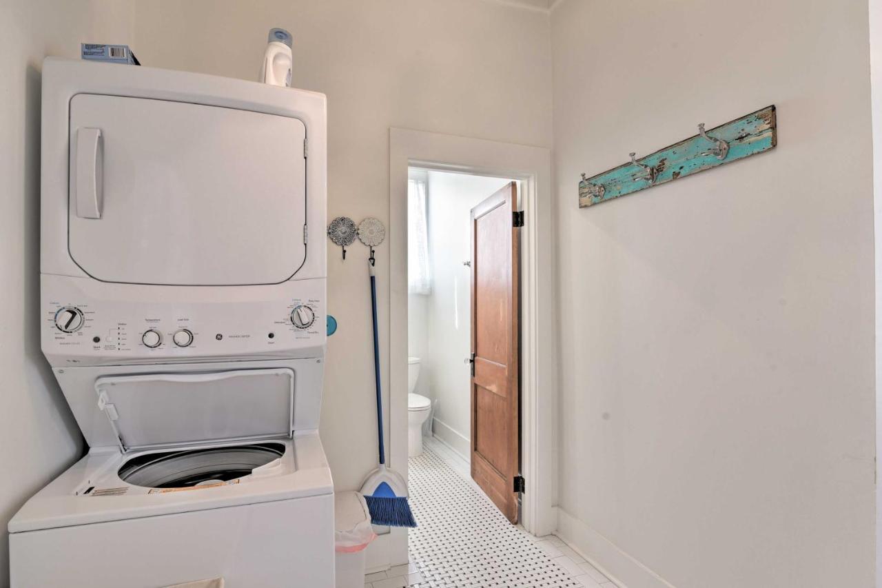 Bright Galveston Cottage Close To Beach And Strand Εξωτερικό φωτογραφία