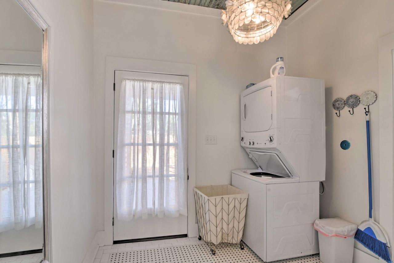 Bright Galveston Cottage Close To Beach And Strand Εξωτερικό φωτογραφία