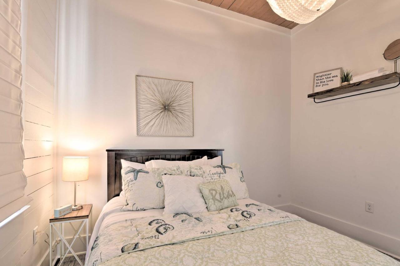 Bright Galveston Cottage Close To Beach And Strand Εξωτερικό φωτογραφία