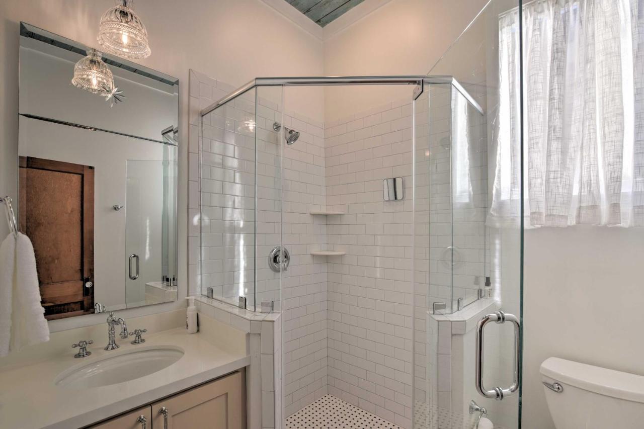 Bright Galveston Cottage Close To Beach And Strand Εξωτερικό φωτογραφία